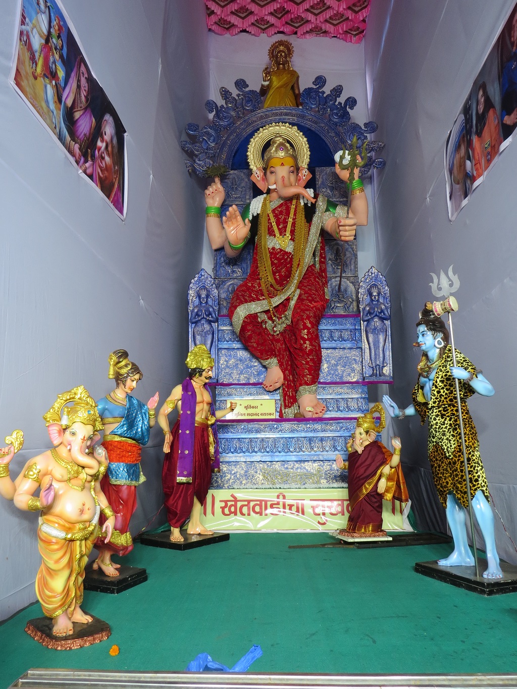 Vinayaki (34-Feet High), the Saree-Clad Avatar of Ganpati Bappa at Sarvajanik Ganeshotsav Mandal (Estd. 1968), 3rd Cross Lane, Khetwadi in Mumbai (Maharashtra, India)