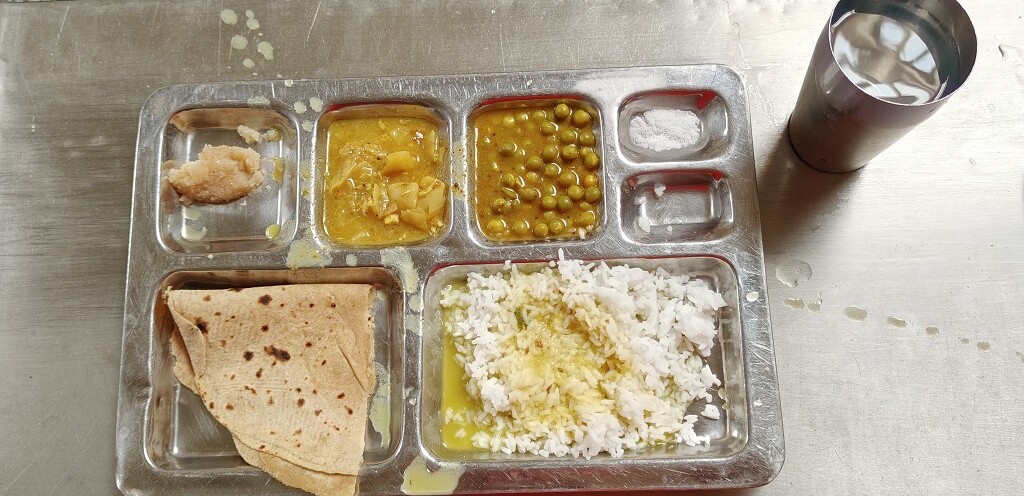 Prasad of 'Baba' at Shri Saibaba Prasadalaya in Shirdi (Maharashtra, India)