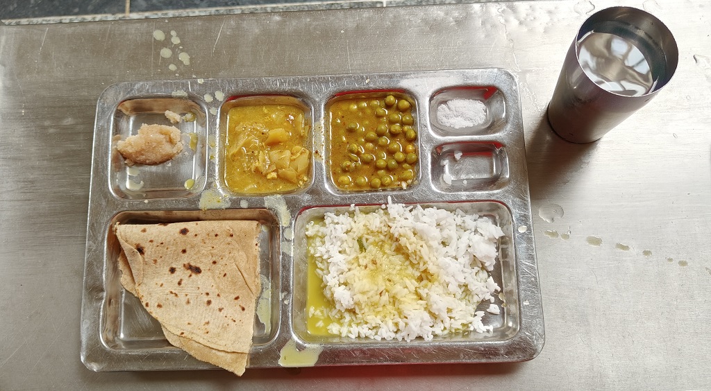 Prasad of 'Baba' at Shri Saibaba Prasadalaya in Shirdi (Maharashtra, India)