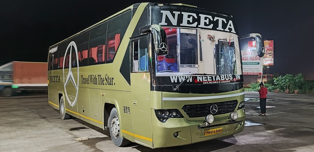 Shirdi to Mumbai Bharat Benz AC Seater (2+2) Bus