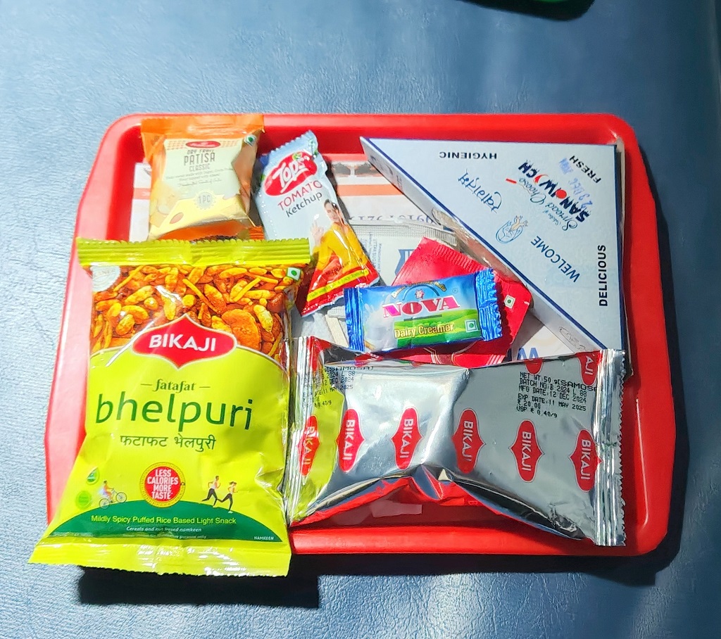 Evening Snacks in CSMT RAJDHANI EXPRESS (22222)