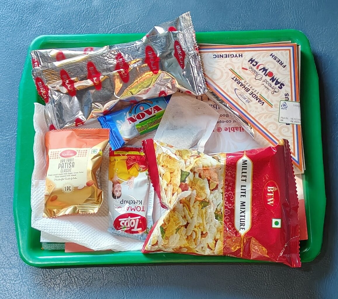 Evening Snacks in NZM RAJDHANI EXPRESS (22221)