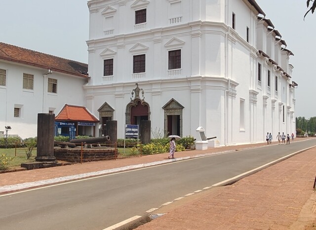 Photo - The Convent and Church of St. Francis of Assisi (Old Goa, India)
