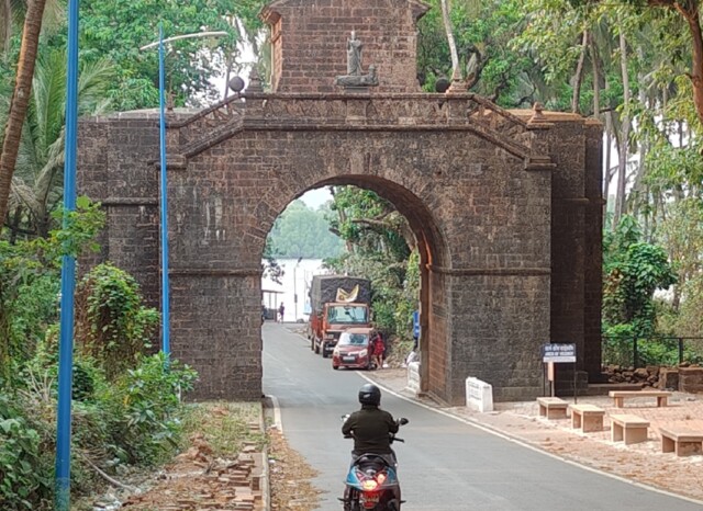The Viceroy’s Arch (Old Goa, India) – Back Side View