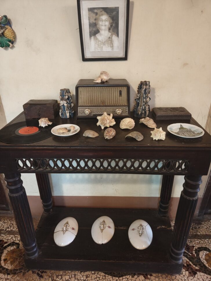 1940s Philips Radio - Made in Holland at Braganca Pereira Mansion in Chandor, Goa (India)