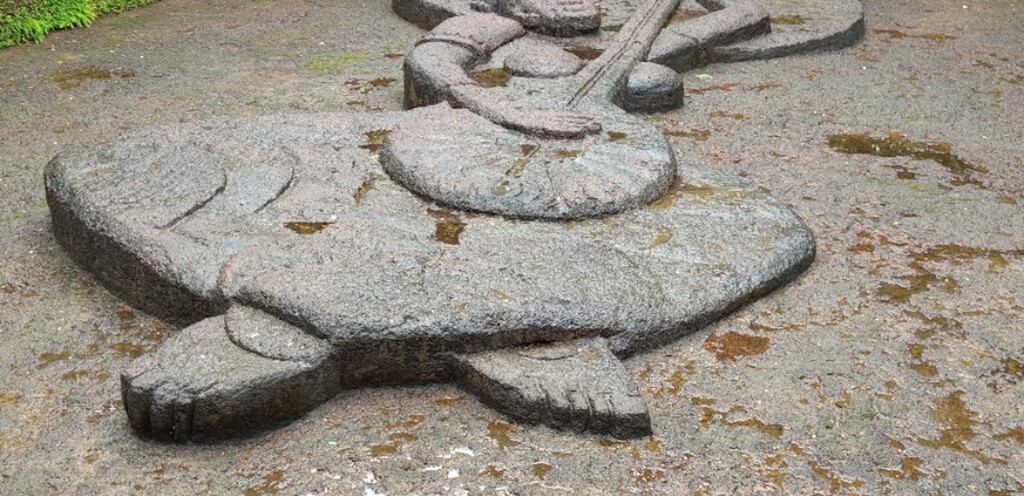 India's Largest, Biggest, Fastest Laterite Sculpture of 'Saint Mirabai' by Maendra Jocelino Araujo Alvares at Big Foot, Goa