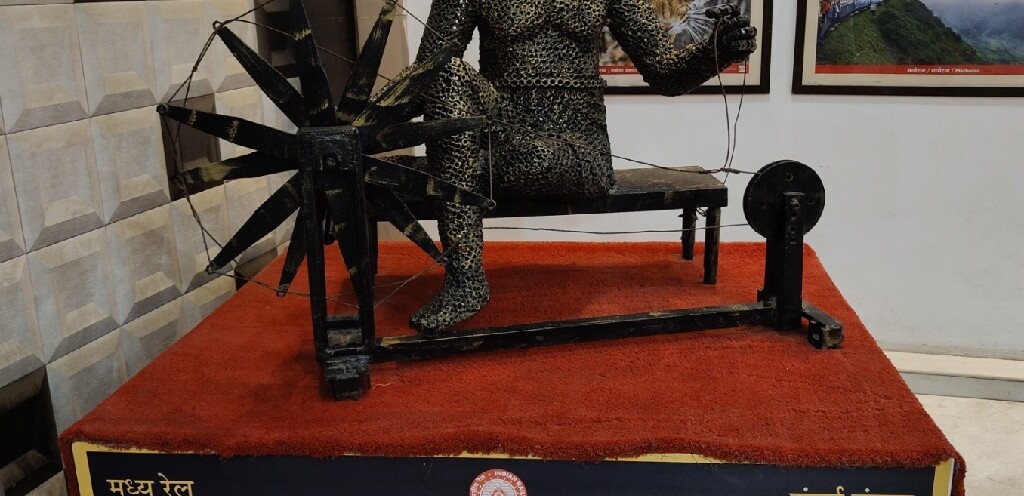 This Statue is made from Train Scrap Material (CSMT Station, Mumbai, India)