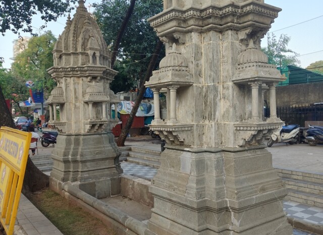 Shri Madhavdas Laxmidas Kothari Fountain at M. G. Road, Dhobi Talao, Mumbai (Maharashtra, India)